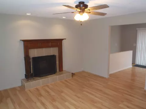 48 Champlain Dr, Springfield, IL 62707 photo 5