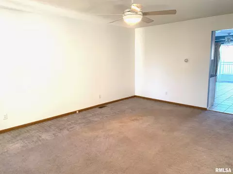 2003 Halifax Dr, Springfield, IL 62703 photo 6