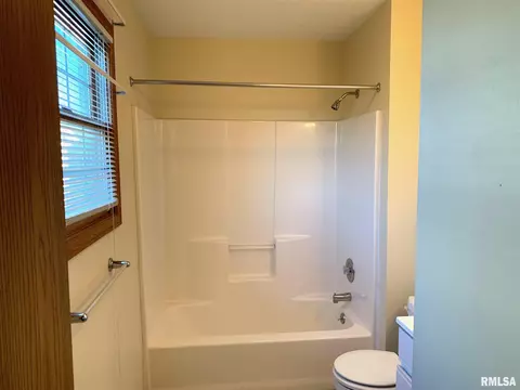 2003 Halifax Dr, Springfield, IL 62703 photo 17