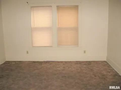 1143 N 1st St, Springfield, IL 62702 photo 7