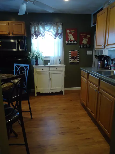 2224 Converse Ave, Springfield, IL 62702 photo 4