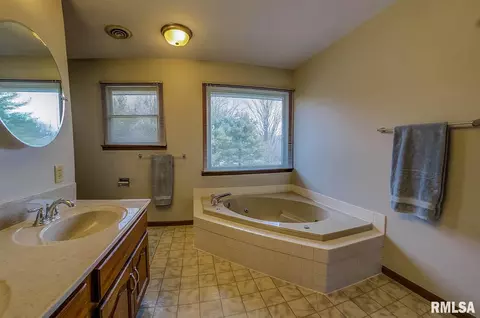 204 Prestwick Rd, Springfield, IL 62702 photo 35