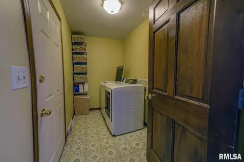 204 Prestwick Rd, Springfield, IL 62702 photo 18