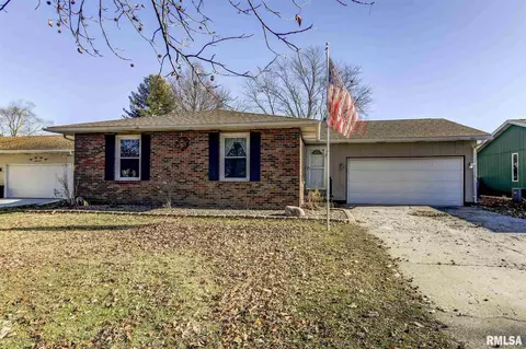 98 Crusaders Rd, Springfield, IL 62704 photo 1