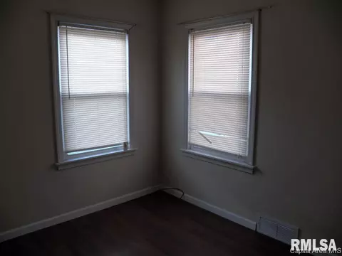 1649 W Adams St, Springfield, IL 62704 photo 10