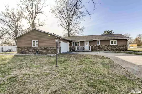 5 Longview Dr, Springfield, IL 62712 photo 1
