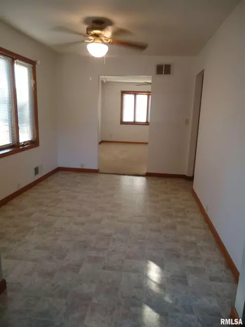 1716 N 29th St, Springfield, IL 62702 photo 12