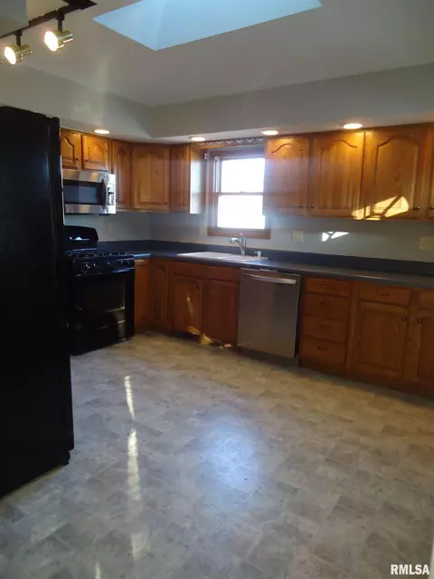 1716 N 29th St, Springfield, IL 62702 photo 6