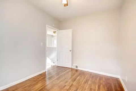 2113 Holmes St, Springfield, IL 62704 photo 8