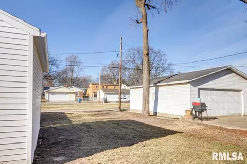 2113 Holmes St, Springfield, IL 62704 photo 23
