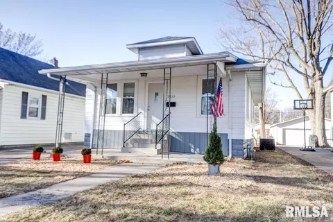 2113 Holmes St, Springfield, IL 62704 photo 2