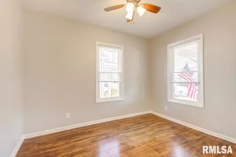 2113 Holmes St, Springfield, IL 62704 photo 7