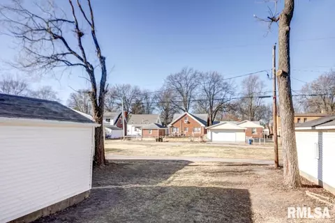 2113 Holmes St, Springfield, IL 62704 photo 24