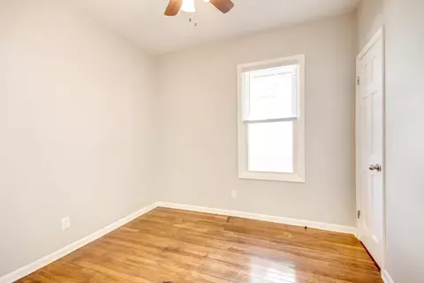 2113 Holmes St, Springfield, IL 62704 photo 9