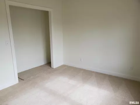 505 E Main St, Rochester, IL 62563 photo 12