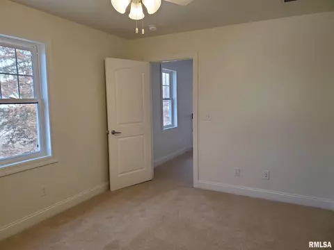 505 E Main St, Rochester, IL 62563 photo 25