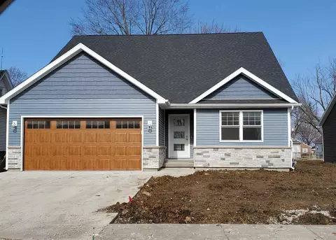 505 E Main St, Rochester, IL 62563 photo 1