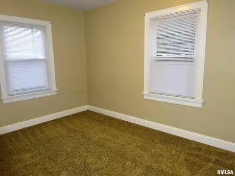2821 S 5th St, Springfield, IL 62703 photo 17