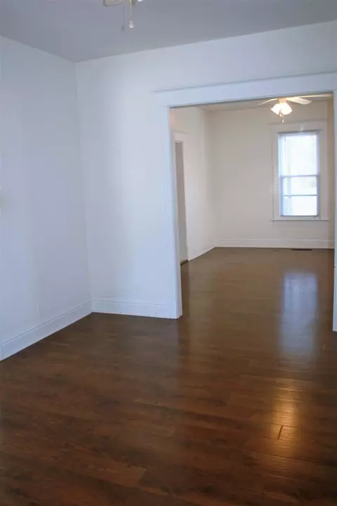 219 E Scarritt St, Springfield, IL 62704 photo 11