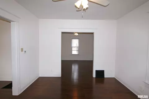 219 E Scarritt St, Springfield, IL 62704 photo 13