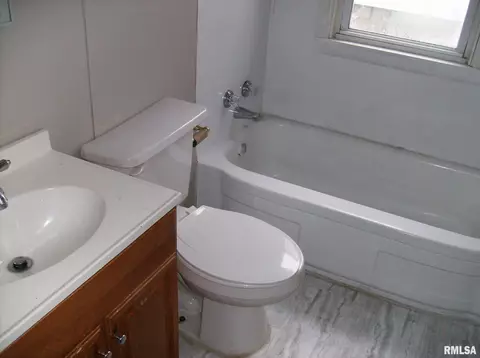 320 S Paul St, Springfield, IL 62703 photo 6