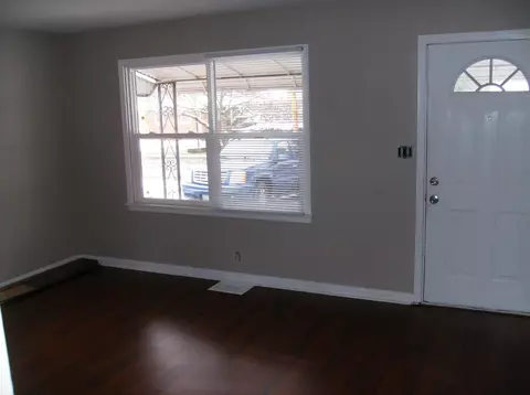 320 S Paul St, Springfield, IL 62703 photo 3