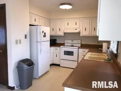 227 Bellerive Rd, Springfield, IL 62704 photo 12