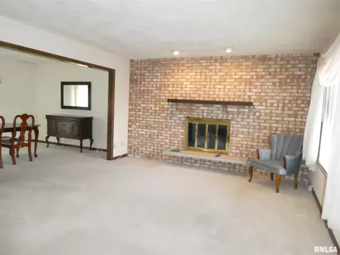 227 Bellerive Rd, Springfield, IL 62704 photo 4