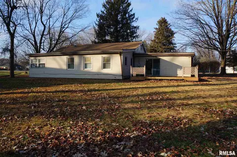 257 Circle Dr, Springfield, IL 62703 photo 2