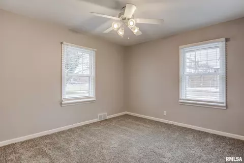 2201 S 1st St, Springfield, IL 62704 photo 14