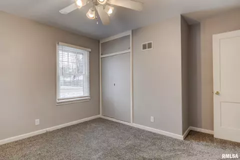 2201 S 1st St, Springfield, IL 62704 photo 15