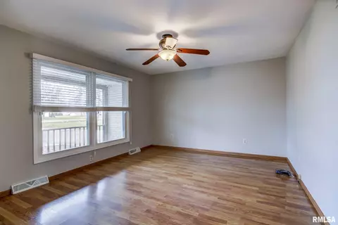 890 Gabriel Rd, Springfield, IL 62712 photo 20