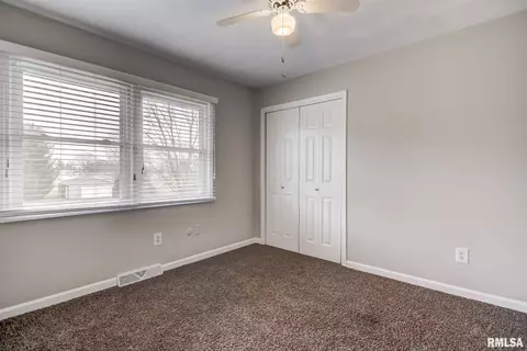 890 Gabriel Rd, Springfield, IL 62712 photo 31