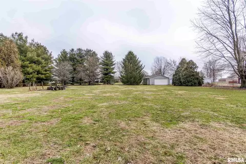 890 Gabriel Rd, Springfield, IL 62712 photo 2