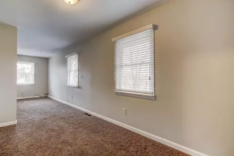 890 Gabriel Rd, Springfield, IL 62712 photo 23