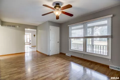 890 Gabriel Rd, Springfield, IL 62712 photo 19