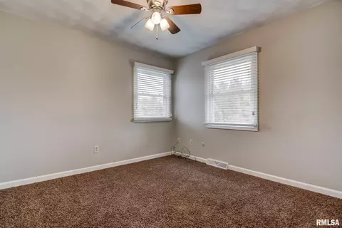 890 Gabriel Rd, Springfield, IL 62712 photo 32