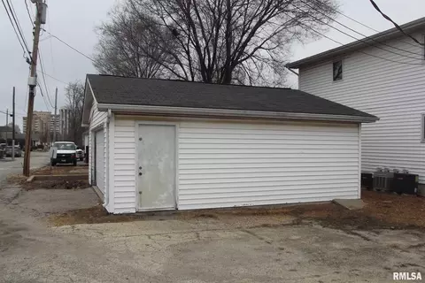 1117 S 8th St, Springfield, IL 62703 photo 4