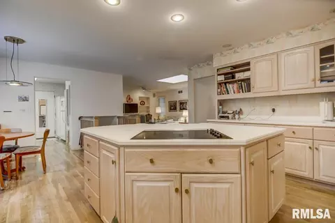 40 Turnberry Pl, Springfield, IL 62704 photo 8
