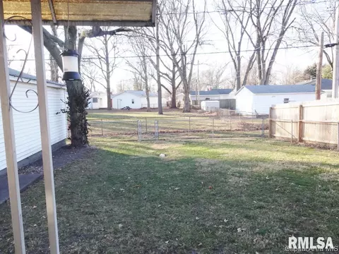 1725 N 19th St, Springfield, IL 62702 photo 16