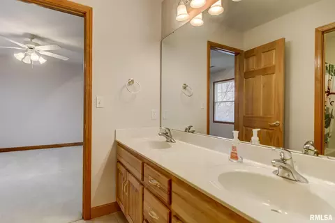 2716 Dickens Dr, Springfield, IL 62711 photo 26