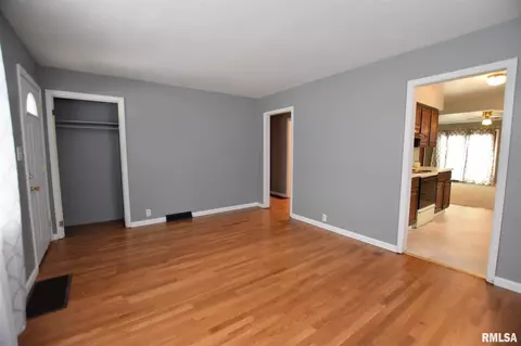 2252 S College St, Springfield, IL 62704 photo 13