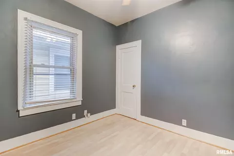 1405 S Walnut St, Springfield, IL 62704 photo 18