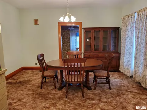 2024 Holmes Ave, Springfield, IL 62704 photo 9