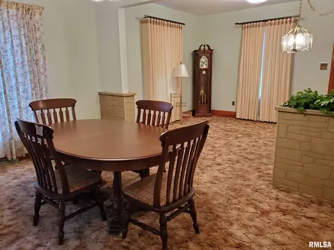 2024 Holmes Ave, Springfield, IL 62704 photo 6