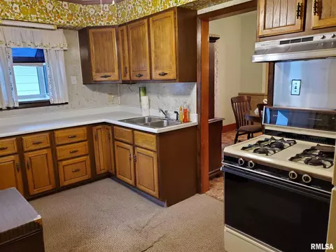 2024 Holmes Ave, Springfield, IL 62704 photo 12