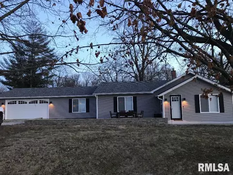3470 Woodhaven Dr, Springfield, IL 62712 photo 2