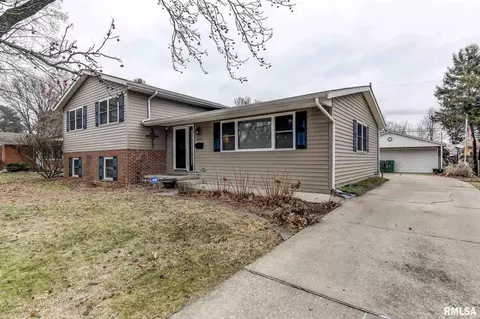 2300 Westview Dr, Springfield, IL 62704 photo 2