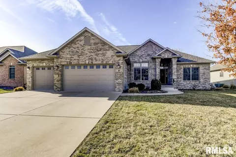1913 Interlacken Rd, Springfield, IL 62704 photo 1