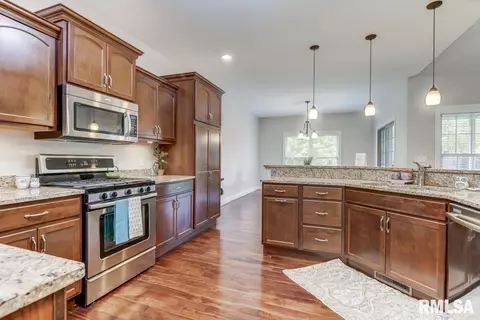 1913 Interlacken Rd, Springfield, IL 62704 photo 9
